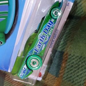 Hot Wheels‎